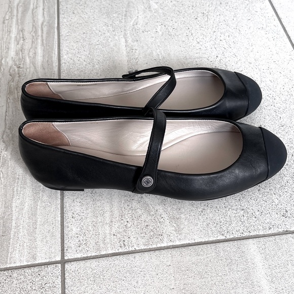 Authentic Chanel black leather Mary Jane sz 38 worn once - Picture 7 of 10